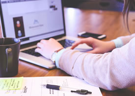 噴塑材料能使用激光除銹機(jī)嗎？